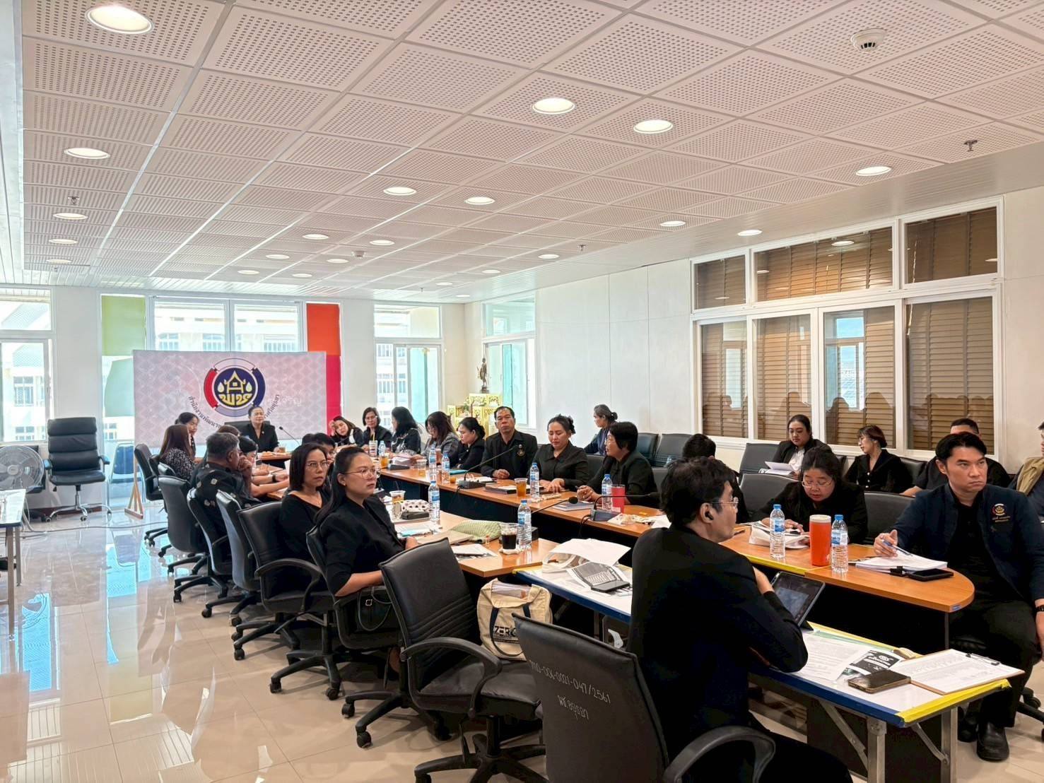 พช.พระนครศรีอยุธยา  จัดประชุมการขับเคลื่อนการดำเนินงาน 5+1 ประเด็นเน้นย้ำของกรมการพัฒนาชุมชนประจำปีงบประมาณ 2569